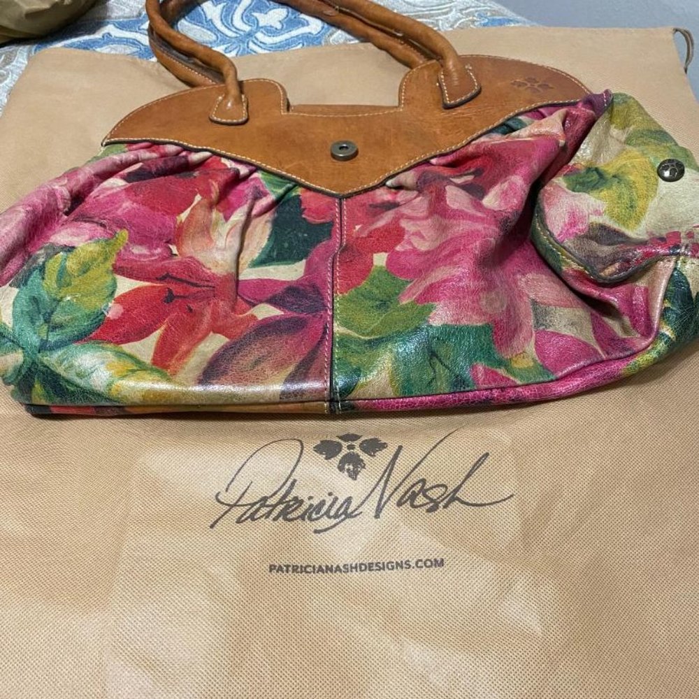 PATRICIA NASH SATCHEL